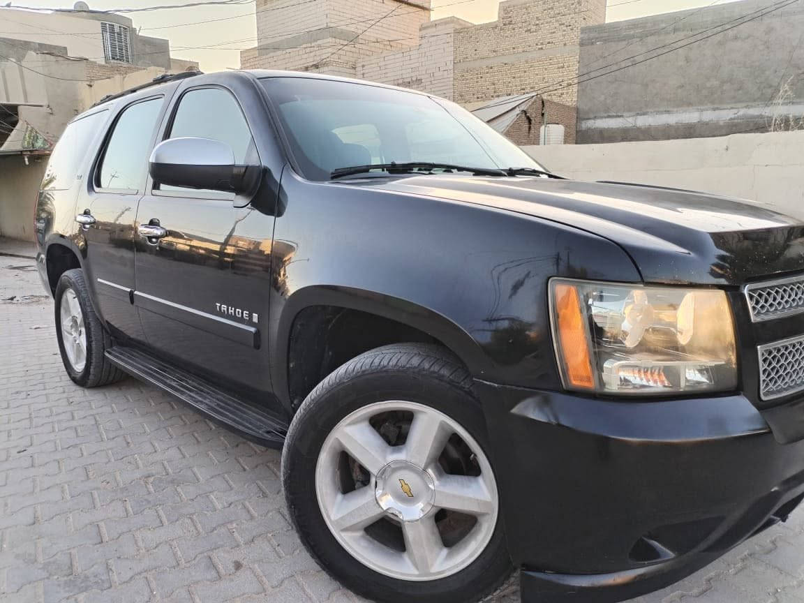 السلام عليكم
تاهو  LTZ

2010

السيارة دخول جديد 
كفاله من الكص
بدون صبغ

السيارة جاهزة من كلشي

 ما بيهة نقص برغي 

تخم تاير جديد 

حدادية 

صدر جديد 

مكينة  كير جدد 

تبريد تدفئة شغال 

السيارة فول 1/1

أمتومة طبق الاصل 

السعر 64 و بيهة مجال بسيط 

الاستفسار الاتصال: ***********

