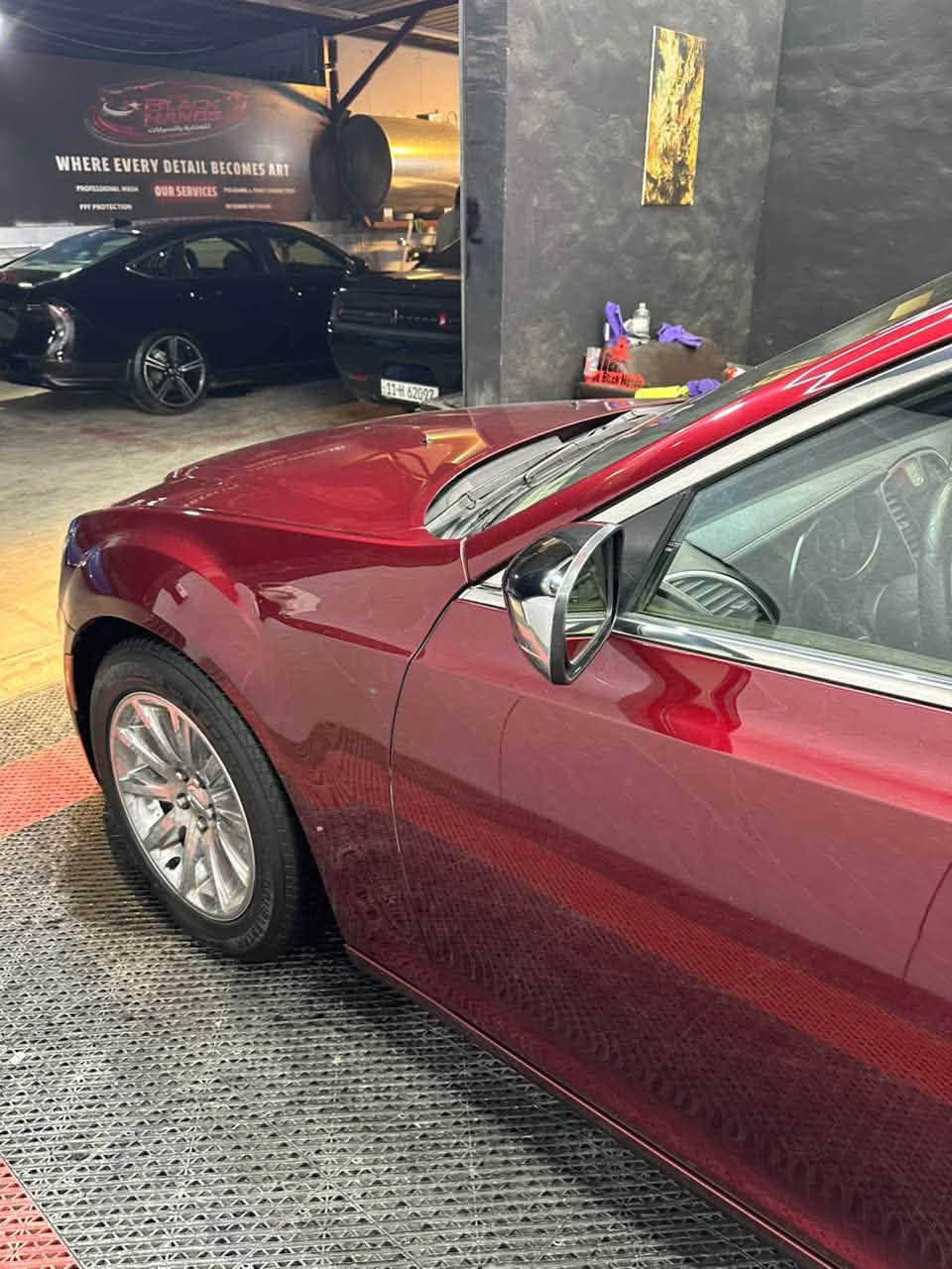 🚘 كرايسلر C300 موديل 2020 🔥
🇺🇸 وارد أمريكي
⚙️ محرك 3600 سي سي

✨ المواصفات:

* بانوراما ☀️
* بصمة أبواب وتشغيل 🔑
* شاشة كبيرة 📺
* كير ماوس
* كشنات جلد مع تدفئة
* وباقي المواصفات المعروفة

💎 حالة السيارة:

* جديدة ونظيفة جداً، استعمال شخصي
* مسويلها إدامة كاملة للكِير والمكينة
* صدر جديد
* تايرات جديدة تخم
* بطارية جديدة
* بدون أي نقص، وجاهزة للاستخدام

📍 الموقع: بغداد
📄 تحويل ثاني يوم
حادث السياره جاملغ وباب فقط قطعه صبغ 
وقطعه تبديل 
📞 للاستفسار والتواصل على الخاص
***********

‭***********
السعر 215 ورقه وبيها مجال اتصل وتدلل

نص مكتوب في الصور:
- en.bidfax.info 9/10/2020 8:41:40 AM 000-28560287 - 10/07/2020 - IAA