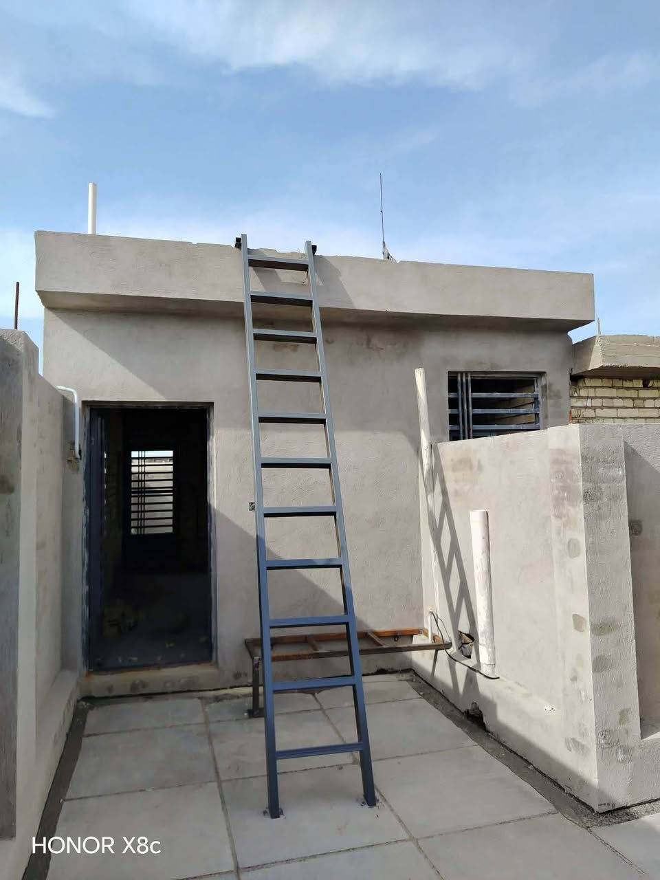 حدادة الباشا • منطقة الشعب • أبواب وشبابيك