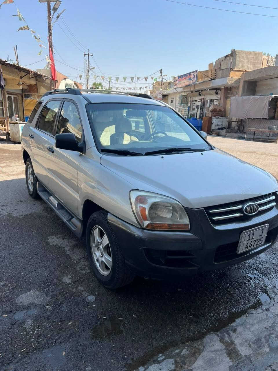 سلام عليكم للبيع سبورتج وارد امريكي موديل 2008
ماشية 194 الف سيارة نظيفة 
تبريد ثلج 🥶
كير مكينه مكفول 
رقم بغداد بأسمي 
صدر امامي خلفي تخم تاير عليهة ادامة كاملة فيت بم بلكات مجاول كلة جديد 
السعر وباقي التفاصيل اتصال
***********
