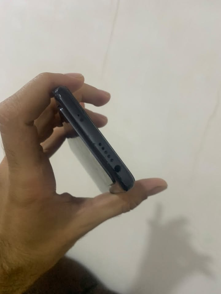 سلام عليكم 
البيع اراوس ويا ايفون ١١ انطي فرق
Poco M4 Pro
256كيكا
٩٠ فريم
١٢٠هرتز
شاشه مبدلة  ولله اصلي اصلي بشرت انطيك 
سعر ١٣٥ الف مجال 
مكاني كركوك 
***********

نص مكتوب في الصور:
- 7:30 81% About phone 1.0.9.0.TKEMIXM Device name POCO M4 Pro Storage 75.8 GB / 256 GB OS version (for POCO) 1.0.9.0.TKEMIXM Android version 13 TP1A.220624.014 Android security update 2024-12-01 Detailed info and specs Back up and restore Factory reset