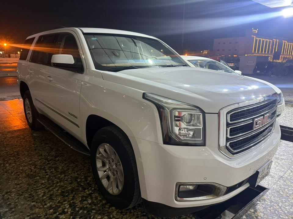 يوكن  sle2018 رقم بغداد باسمي. خليجيه وكاله الغانم 
ماشيه 140 الف كيلو متر. 
مواصفات تشغيل عن بعد. سكليتر كهرباء. صندوق كهرباء. 
شرط محرك كير ما مفتوح أبدا مكفوله كفاله عامه. 
بيها فقط مكانين بارد قليل جدا اسفل بالباب. جدا نظيفه ما بيها اي نقص 
مكاني البصره سعر 340 ورقه. دبل كيج 
***********
