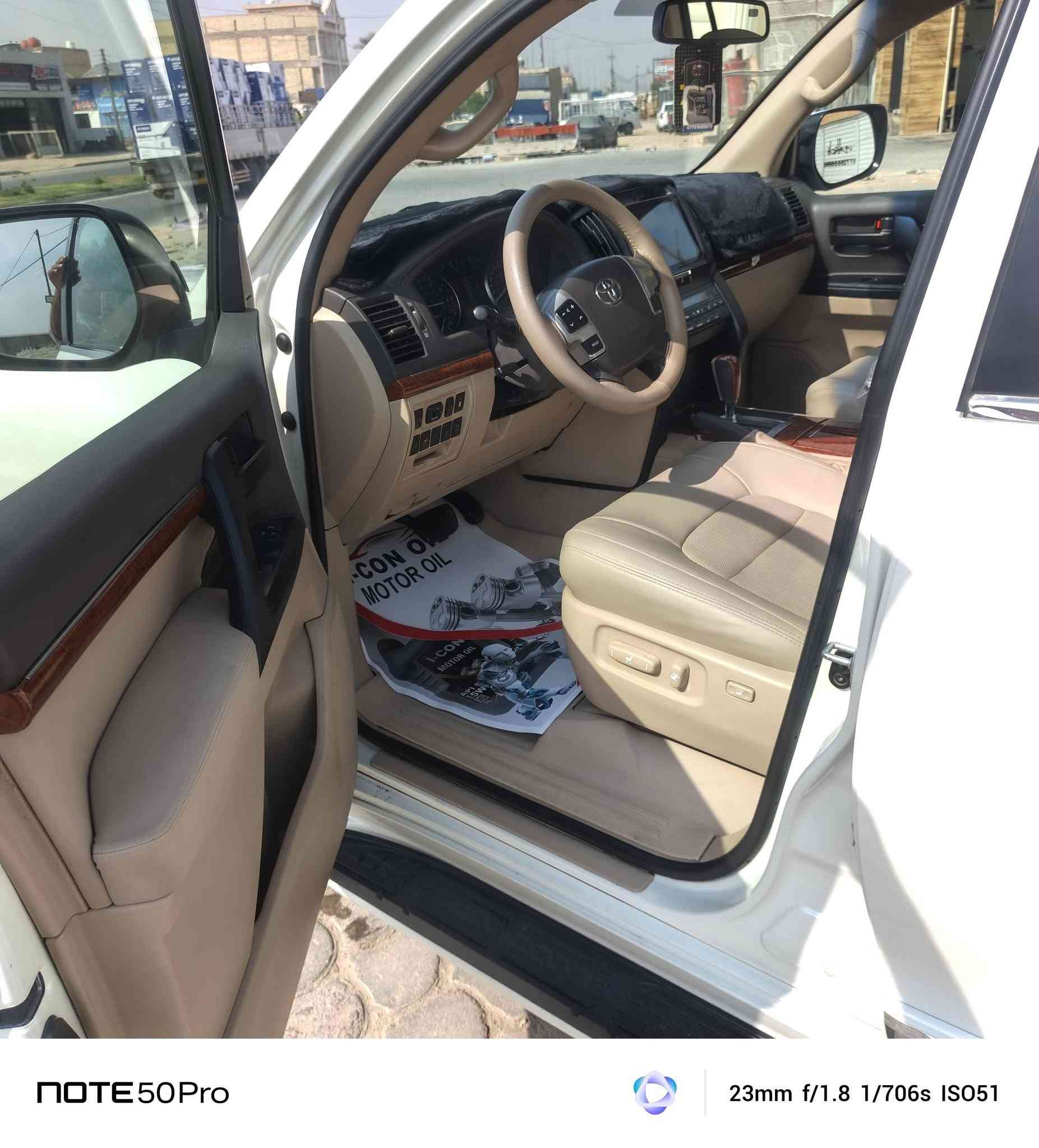 لاندكروز • ٢٠١٥ • ١٤٦٠٠٠