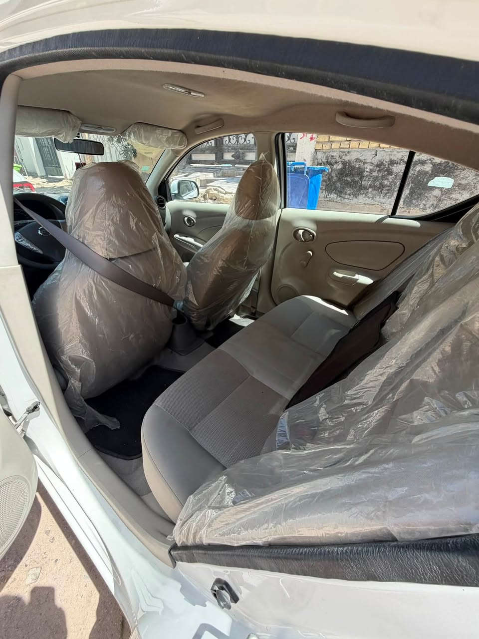 نيسان سني مديل 24 ام العطر شركة السور
سيارة كفالة فقط جاملغ خلفي بي ضربة مسحوب حار
بدون ملاحضات سياره ماشية 50 سعر 110عنوان البصرة 
***********
