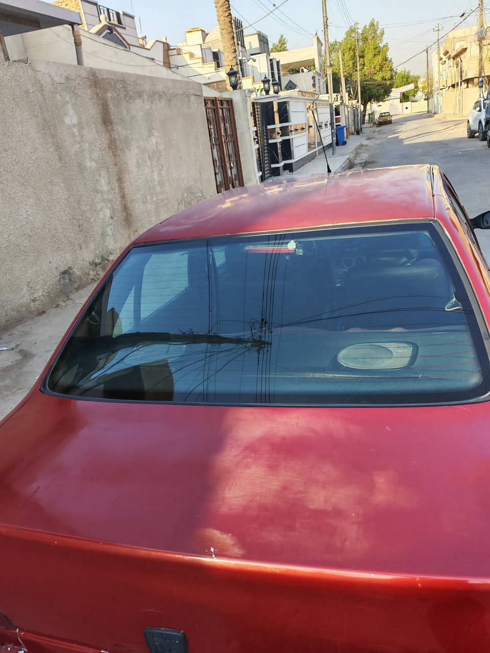 السلام عليكم شباب للبيع بيجو 306 موديل 2003 السيارة جاهزة من كل النواحي تبريد شغال كلج جديد مكينة خير من الله السيارة مصبوغة حزام بيها ملاحضات بسيطة  ينرادلهن تعمير السعر 34 بيها مجال بسيط مكاني بغداد البياع الشرطة الخامسة للاستفسار ***********
