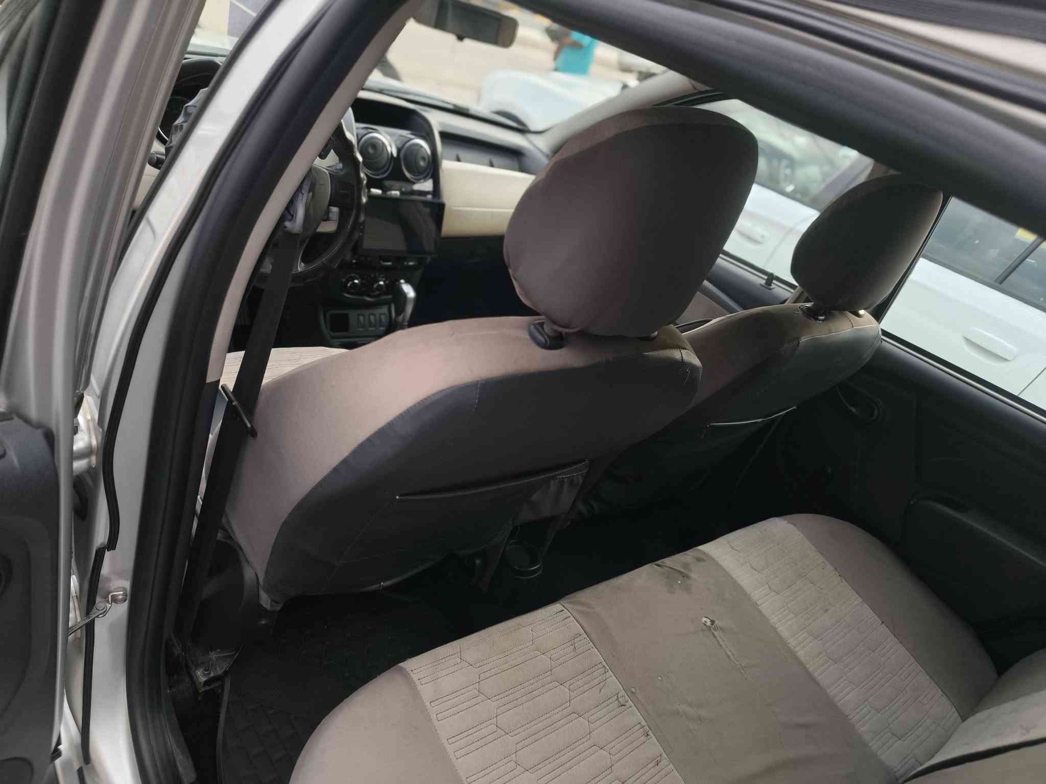 سلام عليكم 👋🏻
مكلف بلنشر للبيع رينو موديل 18 السيارة جاهزة من كلشي مكينة گير حدادية تخم تاير تبريد بيها شبر بلجاملغ مال السايق بارد سنوية لل30 المكان ديوانية مركز السعر 85 وبيها مجال قليل 
للأستفسار ***********
