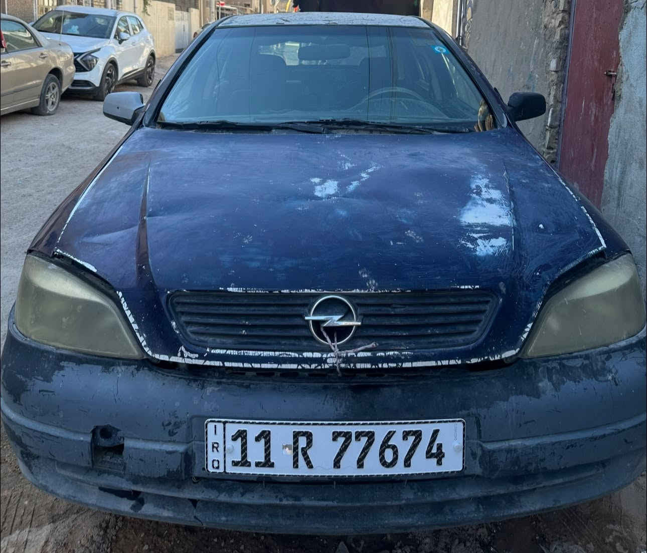 السلام عليكم جماعة امسح المنشور جايك لاتعلق ترة عيب والله هي اوبل وسعرها ممستاهل سوي هيج بروحك متفيدك اعبرها ختولي 
موديل 2002 بااسمي رقم بغداد سنوية ل2031 يلا تسقط سيارة شوفت عينك وكلشي بسعرة 
سعر 22
***********
