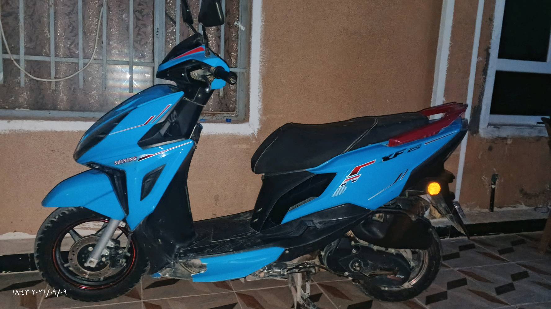 دراجه بانزين للبيع اوتوماتيك بدون اي ضرر السعر 350رقم الهاتف واتساب     ***********     مكان البيع ديالى الخالص 