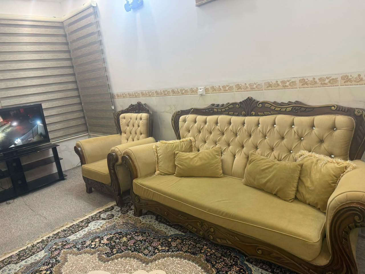 كنبة ملكية • ٢٥ ورقة • أربيل حركة