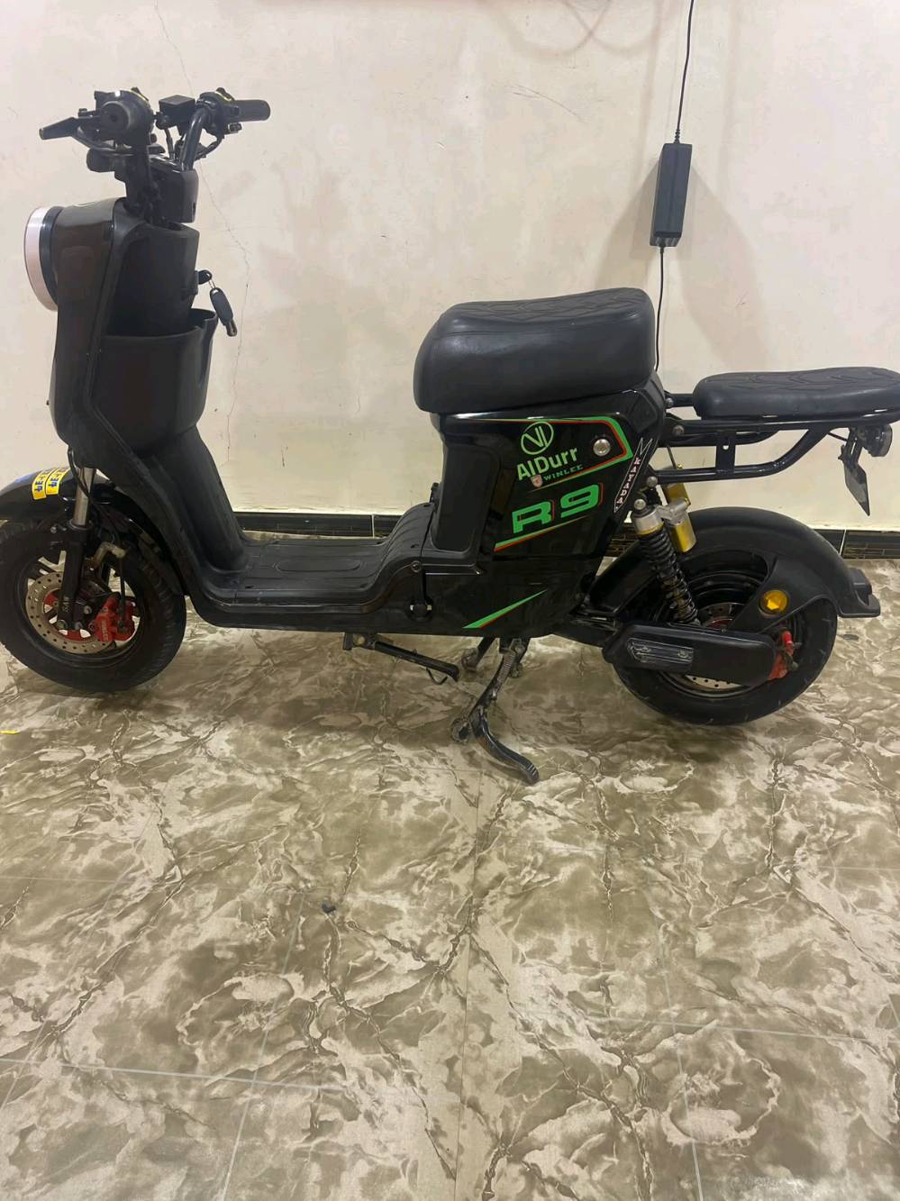 R9 • بدون بطاريات • ابي الخصيب باب ميدان