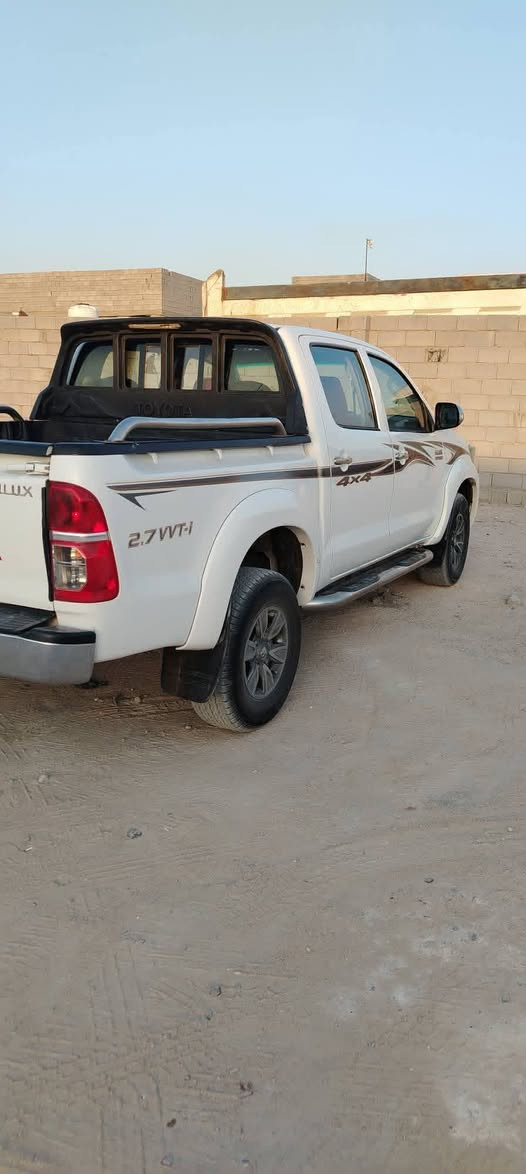 سلام عليكم للبيع فلاونزه فور ويل مكفوله كفاله عامه من كل شي كلها شغاله رقم بغداد صاحبها يريد مداور سعر 175 ستفسار ع رقم مكلف بنشر ***********
