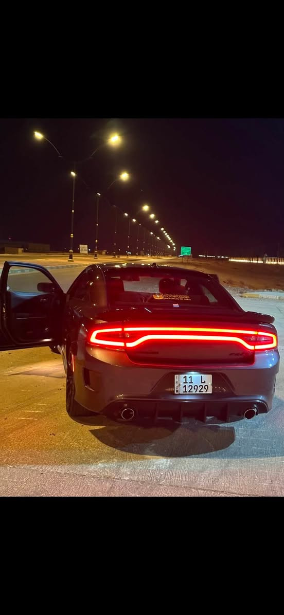 جارجر 2022 R/T
بدوون ايرباك

-الفئه : RT 
-الموديل:2022
-المحرك : V8 5.7
-اللون : رمادي 
-الممشى: 60 الف مايل (60,000mi)
-تخم تاير جديد
-الضرر : جاملغ خلفي جهة السايق صبغ + قبق الجنطه مبدل بلادي 
(بدون دواخل بدون ايرباك )
-المواصفات:
* سوبر تراك باك
* شفتات ستيرن
* شاشه كبيره
* حساسات خلفيه
* كامره خلفيه
* كشنات حظن
* سستم صوت الباين
* تشغيل عن بعد
* لايت زنون 
السياره كامله وجاهزه من كل النواحي ما تحتاج اي مصرف
السياره ستوك ما ملعوب بيها او معدل عليها 
صوتها رعيد نغمتها كلش حلو عليها دبات سود من امريكا
رقمها بغداد شبه مميز بأسمي تحويل ثاني يوم 
مكان السياره بالانبار/القائم
رقم الشاصي:  2C3CDXCT4NH129141

السعر تواصل ع الخاص وبخدمتك او الاتصال ***********
