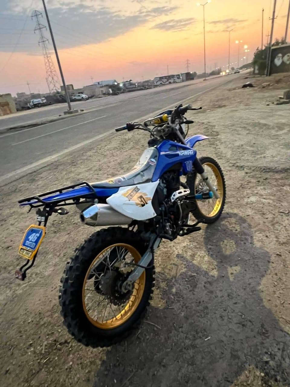 قفاز مكينه300سيسي سعر مليون ١٥٠ وبيها مجال ناصريه مركز ***********
