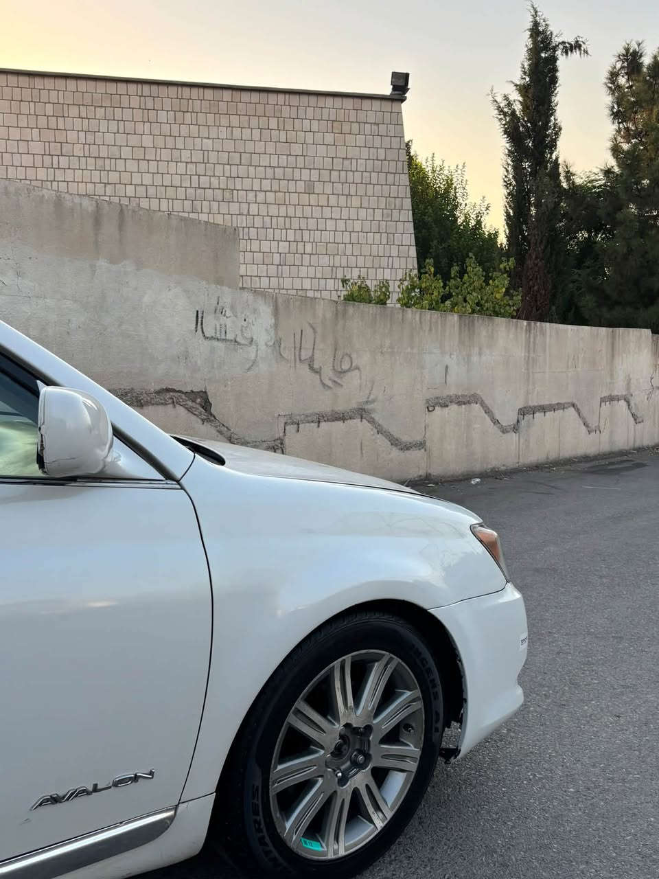 2007براوە 

سەیارەکە بەس ماشەڵای دەویت

فول مواسەفات

پێنج دەرگا بەسمە 

پەردە 

کوشن سارد و گەرم

سڵایت 

سەیارەکە کۆدی  بۆ کراوە، 

بارکودیشی پیوەیە

سەیارەکە ناو دەری پاکە، ناو زەرد جڵد 

گێڕوو مەکینە بەشەرت 

کارەبای گشتی بەشەرت

تەقە و ڕەقەی تێدا نیە بە شەرت 

شووێن سلێمانی ، 
نرخی ٥٦$

***********
