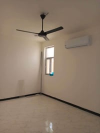 مؤثثة • غرفتين • حي الجامعة شارع 20