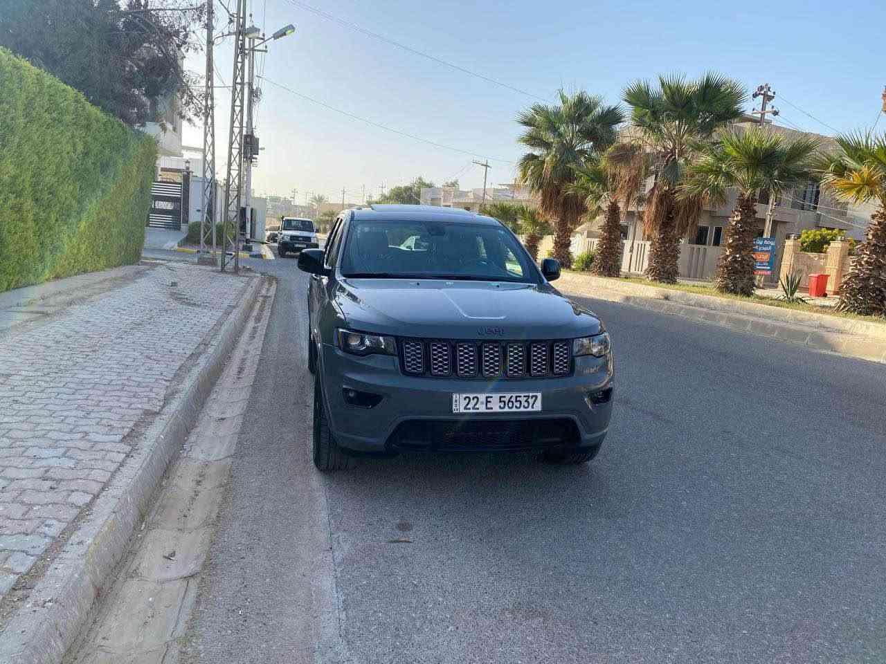 جيب بلاك توب موديل ٢٠١٩ سياره موصفات فول ردار جانبي وخلفي وتوقف ذاتي سياره بي صبغ 3 قطعه جاملغ وباب وباب خلفه سائق بدون ايرباك و بدون دواخل سياره ماشي 75 مايل سياره مال بيت جديد سعر 225 وبي مجال ، ملاحظة الحادث بدون دواخل سياره جديد

*********** كركوك, العراق
