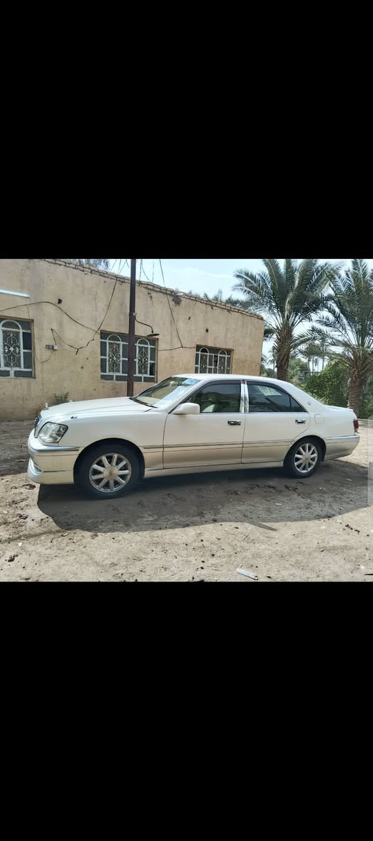 تويوتا كراون • غماس
