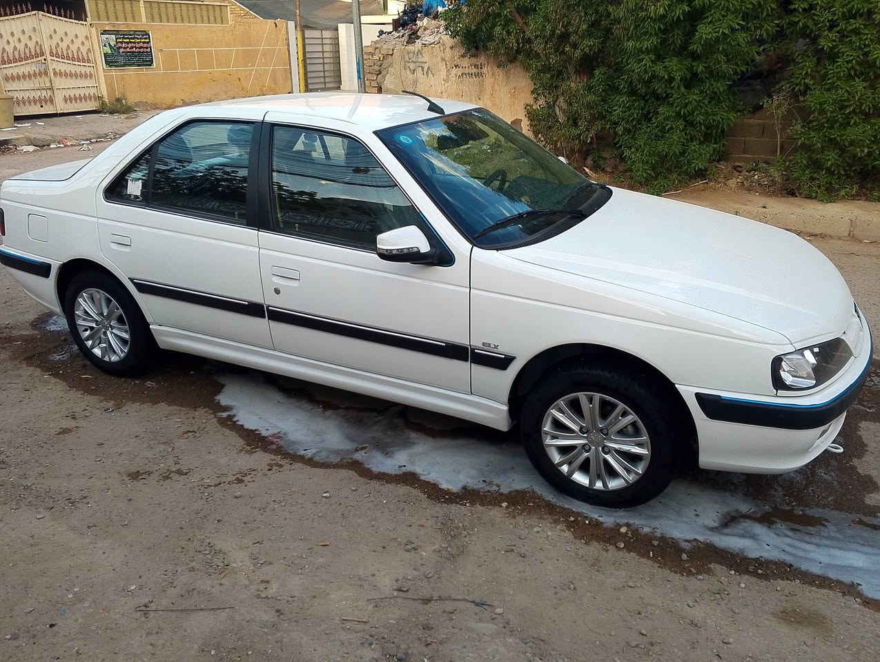 سلام عليكم
بيجو بارص 26زيرو حره
كفاله رقم بغداد سعر 93 وبيه مجال 
للستفسار ***********
