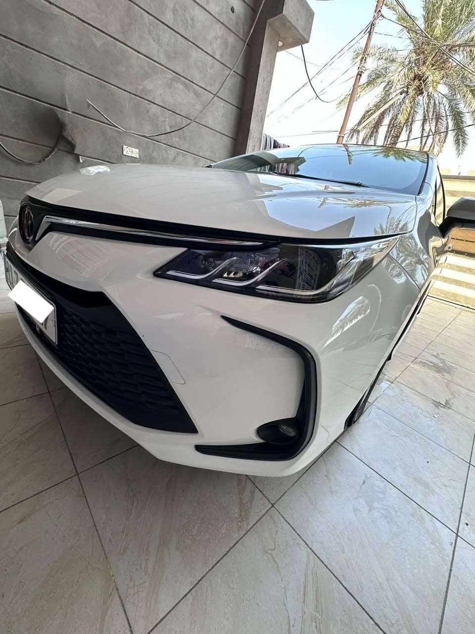 السلام عليكم ورحمة الله وبركاته
كفااااالة عامة 👍 

COROLLA HEV 2024
ماشيه 28 KM
محرك 1800 هايبرد 
 رقم بغداد بأسمي تحويل مباشر
مواصفاتها معروفه
شاشد كبيره كار بلي
انضمه مخارج USB 
هاند بريك اوتو
تحديد مسار
قيادة ذاتيه 
كروس سرعه
تحكم جهتين
رادار امامي
اوتو هولد 
اشارة مري
كشن مخمل
لايت زينون
سيارة بعدها بحالة الوكالة

رقم الهاتف ***********
