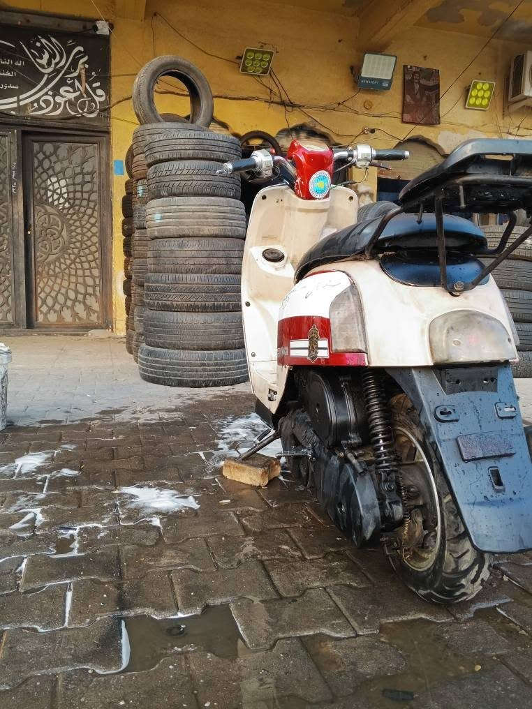 بصره جمعيات مقابيل شارع ٦٠ 
*********** البصرة, العراق

