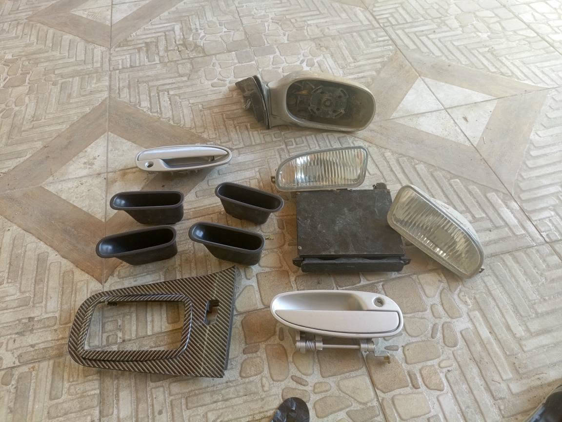 سلام عليكم للبيع غراض سوناتا تو كله اصليه مال حاويه راديتر محرك ، راديتر تبريد ، مروحه محرك ،كونترول جام عدد ٣ سكنات زوج ،بلاجكتور زوج ،دكم رفع جام عدد ٤ نفاضات باب تخم ،يدات خارجيه زوج يمنه ،سجج جام كامله هي وماطور ،جويتر ،سلف ،قبغ ديلكو مع وايرات ،تخم نوزل ،دكمه فتح صندوك ،كلوب رقم خلفي ،وجه مسجل ،وعندي بعد غراض يريد يراسلني واسعار مناسبه *********** عنواني ديالى شهربان مراسله ماسنجر واتساب المقدادية, ديالى

