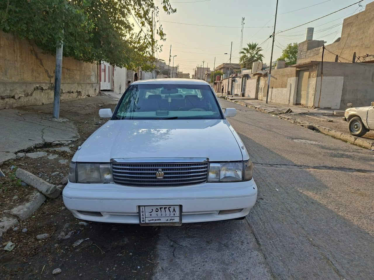 السلام عليكم سياره رانب طويله موديل 1992رقم نينوى ألماني كاربون بانزين شرط التحويل محرك كير بطه شرط صبغ مكانات
طخم تواير جديد داخل نظيف 
بسمي شرط التحويل مكان السيارة
 الموصل الجانب الايمن 
السعر 60 وبيها مجال
***********
***********
