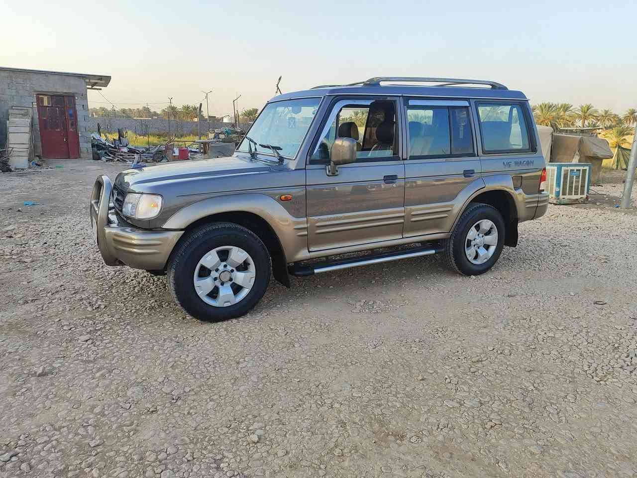 السلام عليكم
اليدور جديد و مال جناي و ما مشتغله هي هاي 

#للبيع 

كالوبر جديده بمعنى الكلمه موديل 2001 رقم اربيل بسمي تريد تحويل تريد وكاله 

كير اوتوماتيك ابلادي محرك ابلادي 6 سلندر شرط مكفولات 

كشر مكفول كفاله عامه 

سياره ماشيه 220 الف حقيقي 

تخم تاير جديد حداديه جديده خلفي امامي كهربائيات كله شغاله 

دواخل ابلاديه 

عنوان بابل القاسم ع 

***********

نص مكتوب في الصور:
- CHILL