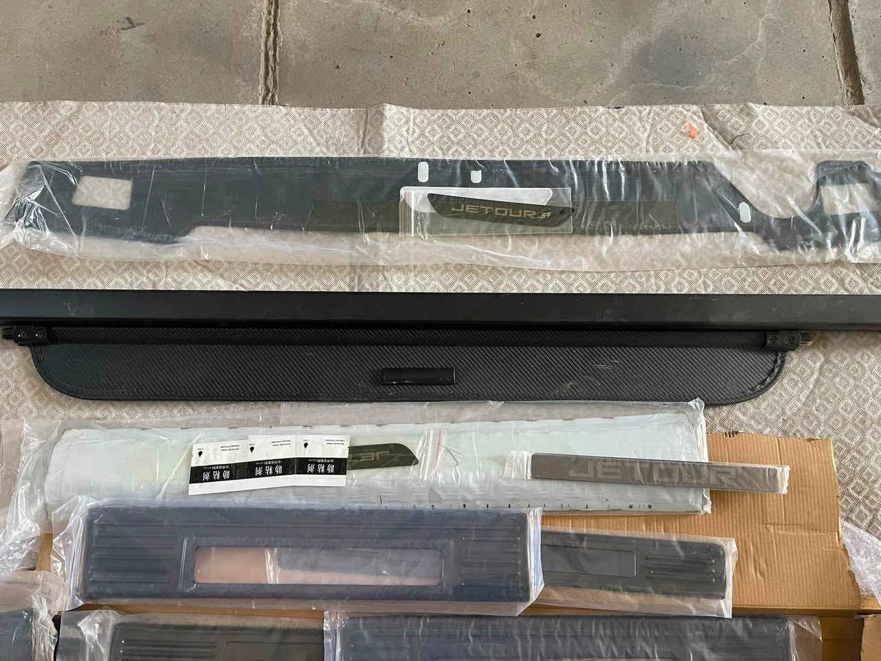غراض جيتور t2جدد
ديكور ابواب جيتور T2 شكل الكاربون فايبر 

صندوق تنظيم اغراض 

طقم دوسات نيكل اسود 

حصيرة صندوك نيكل 

ترايش ديكور 

حافظات كلينس 

استراحة رجل بالكشن تنربط

بردة سلايت خلفيه

ديكور جام الهوائيات الخلفية

كلهن 150 الف 

***********

