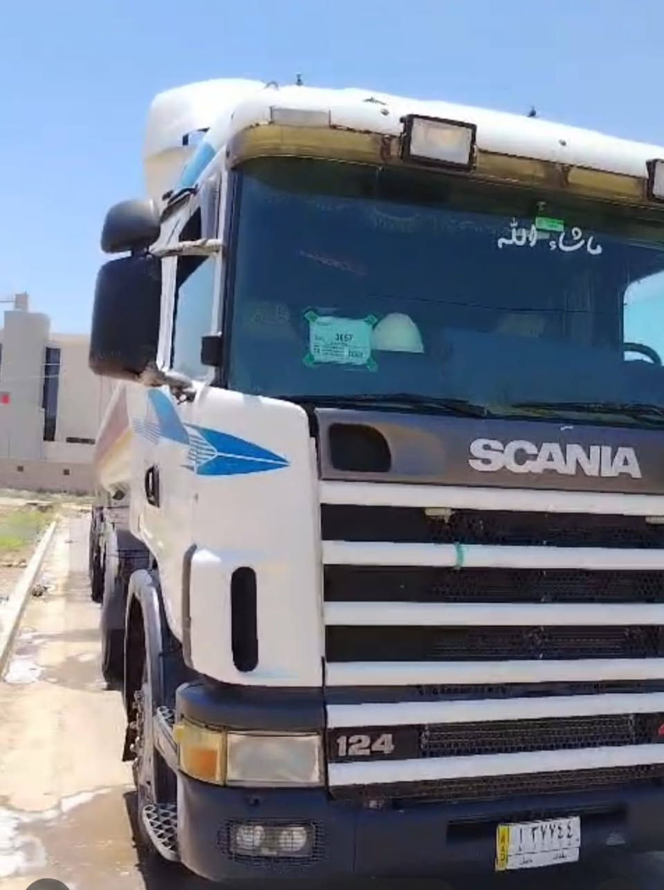 سلام عليكم إسكانية للبيع طوناج كامل جاهز على شغل موديل 2001 محرك شرط سنوي باسمنا للاستفسار اكثر اتصل على الرقم ***********
ملاحظة غير متواجد على الفيس
