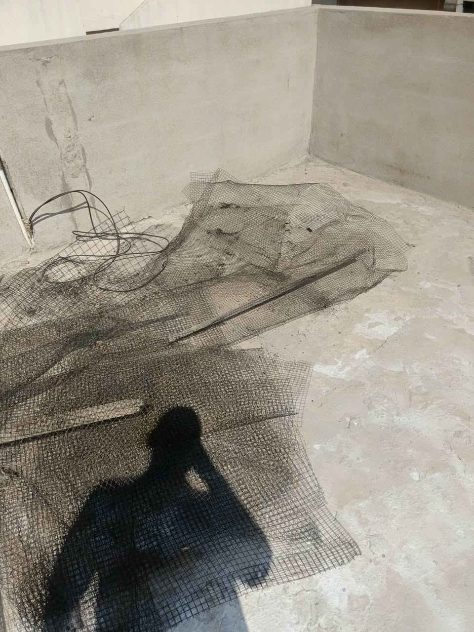 السلام عليكم تيل للبيع بي جديد درجة أولى وبي مستعمل بس نضيف تقريب ١٠ متر يطلع مكاني حي الوحدة فرع جامع نور المصطفى ***********
