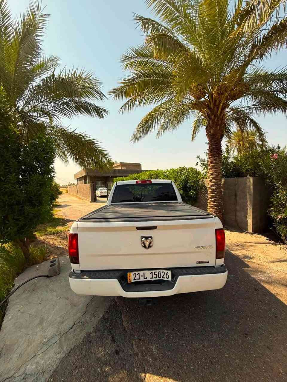السلام عليكم 
للبيع دوج رام كلاسك  2024
ماشيه 52الف كيلو 

حادث جاملغ وبنيد فقط بدون دواخل 
مكان السياره اطراف بغداد ابراهيم بن علي 
السعر ((220))
***********
