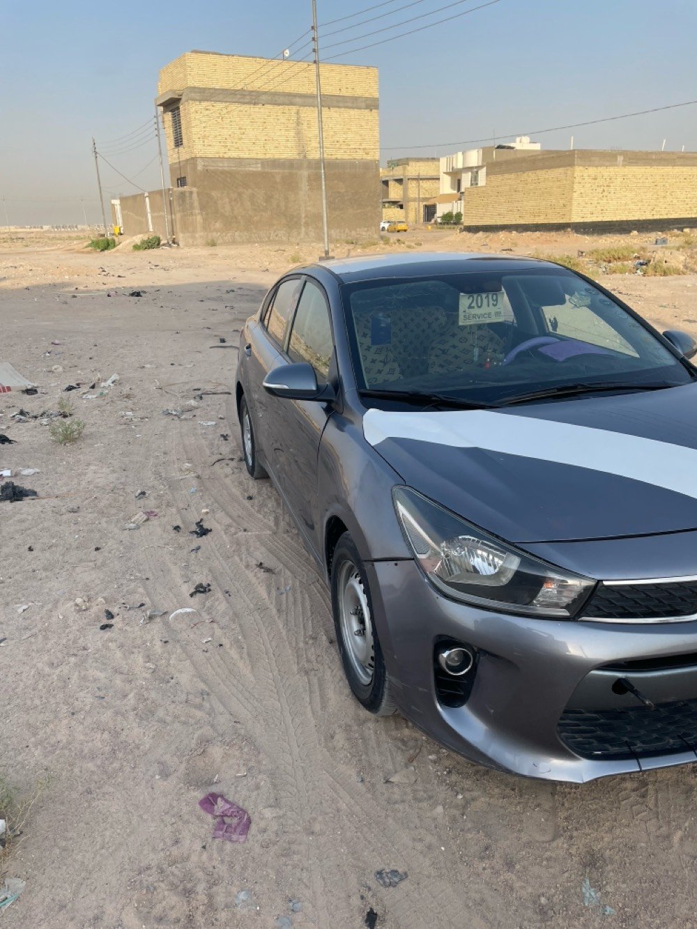سلام عليكم كيا ريو موديل 2019 خليجي بيه ضربه الخلفي ماواصله لحوض مكينه 1400 مستحقه 
ماشيه 29 الف السعر 100 وبيه مجال الرقم *********** بيه واتساب موجود ماسنجر