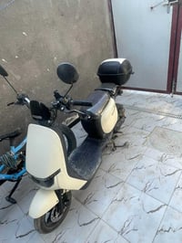 دراجه شحن الريان للبيع اربع بطاريات كهربائيات كلها شغاله بعدها جديده ب...