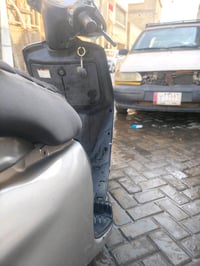 دراجه فضائي 100  للبيع جاهزه من كلشي وكلشي بيها شغال سلف وهندر وكهرباي...