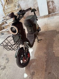 ار تسعة • بدون بطاريات • موصل ايسر