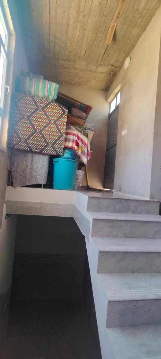 دار للبيع في القوسيات حي الايمان خلف معمل غاز التوفيق مساحه 140 متر كامل خدمات ماء كهرباء تبليط سعر 55وبي مجال يرهم قصد مقدم 40 بشهر 500 للاستفسار اتصال على الهاتف *********** بي واتساب *********** مراجعه مكتب صكر الهاشمي
