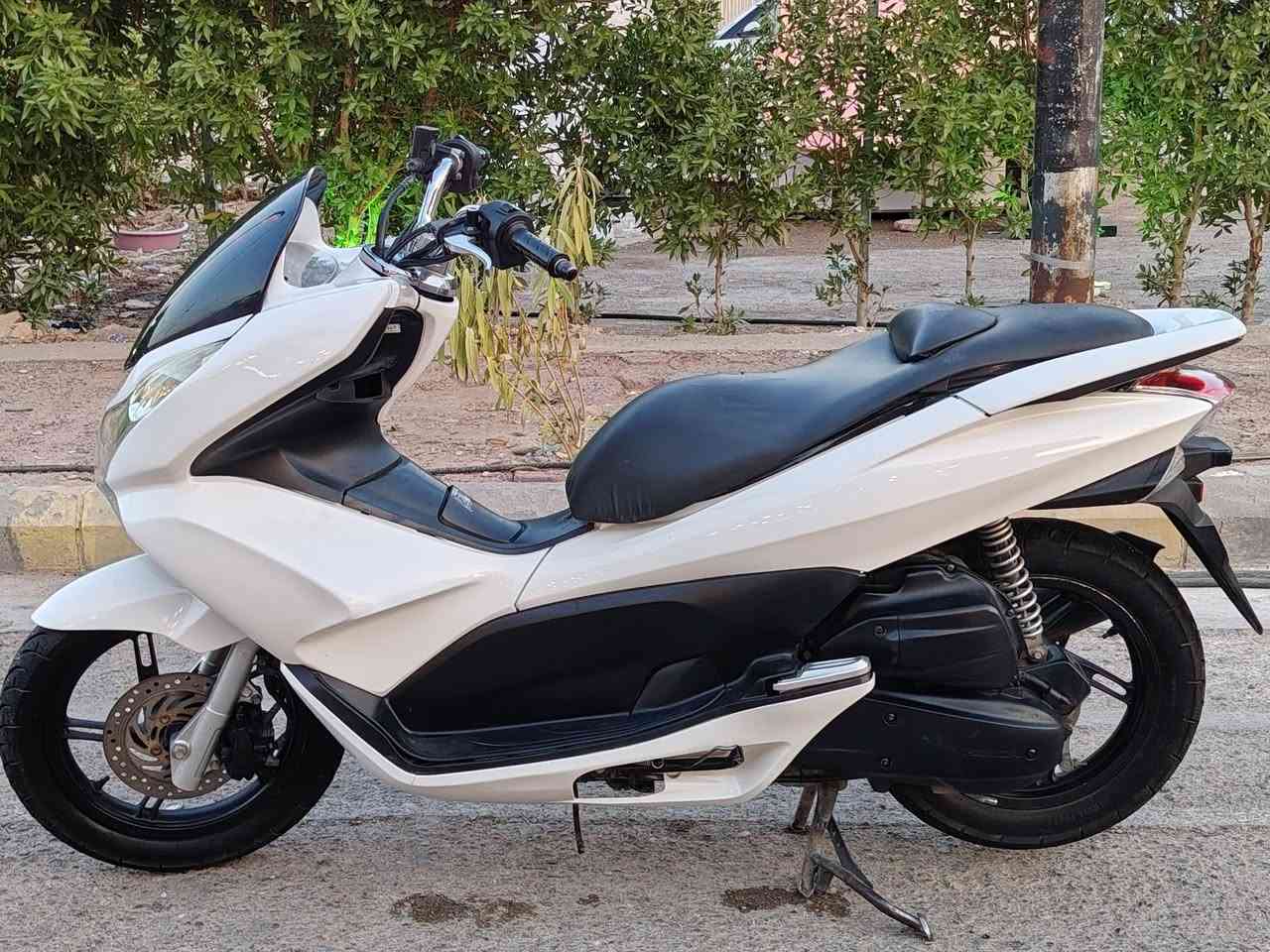 للبيع فقط pcx
جيل اول مكينة وكهربائيات كلها كفالة الدراجة جديدة ماخذيها رمبة يرادلها فقط ترتيب شي بسيط للكفرات 

السعر 8 اوراق قفل بدون عمله

المكان/كوت/العزة الجديده/للاستفسار اتصال فقط غير متواجد ع الفيس ***********
