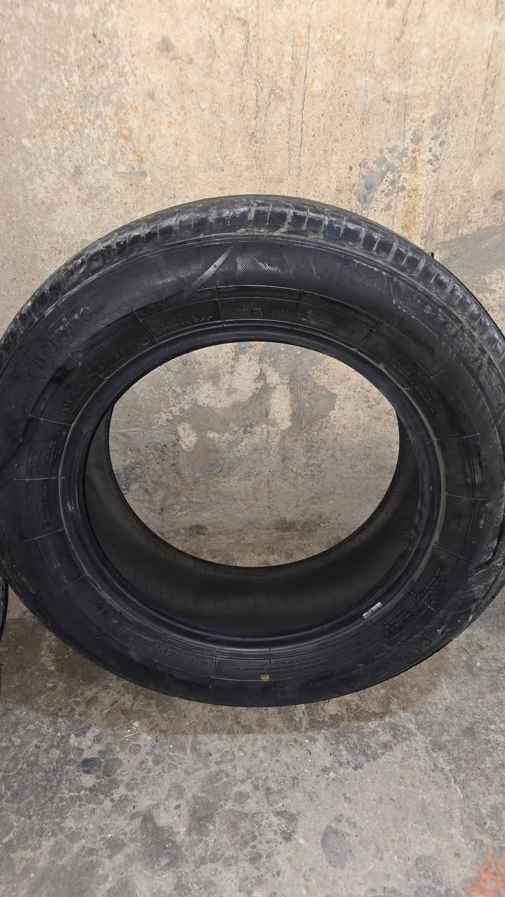قياس 205\16R65
السلام عليكم ٤ تايرات مستخدم نظيف K5
اربع تايرات مستخدم نظيف 
عنوان بغداد الكمالية 
سعر ١٠٠ الف 
***********
