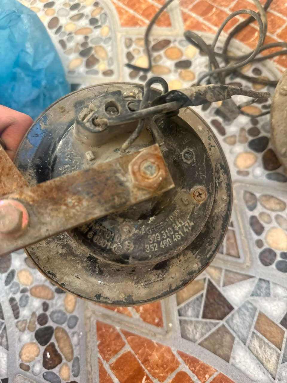 السلام عليكم 
كاملات كتف وأذاين جيب وشد للبيع 
مكاني سيديه
***********
