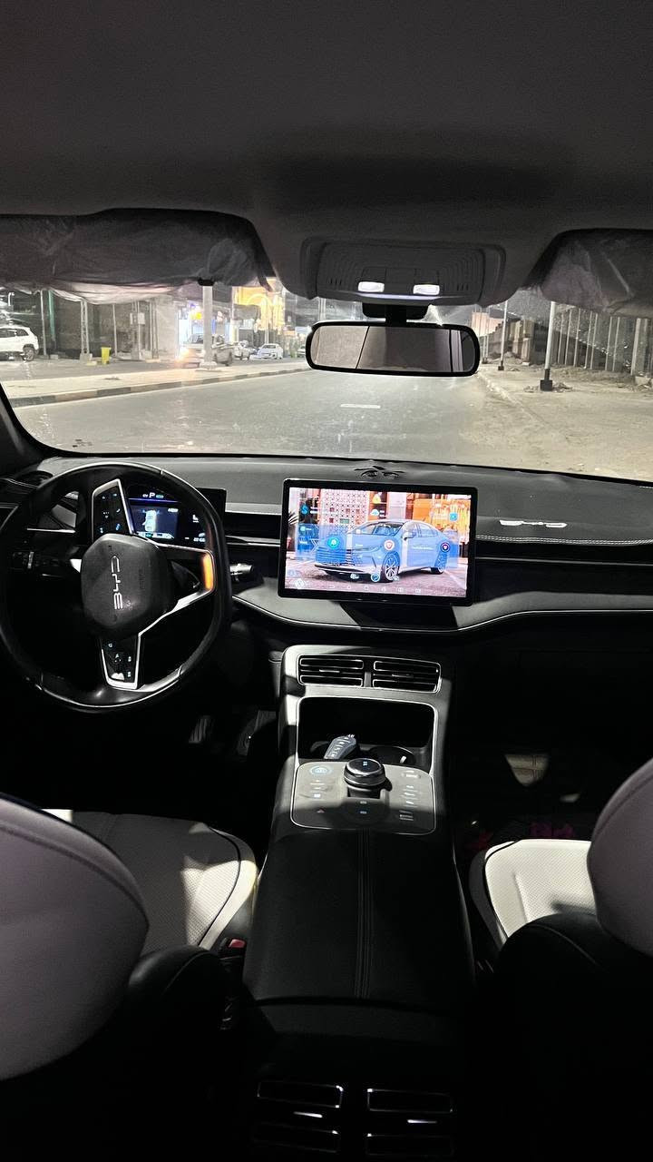 بيوايدي دستروير 2025 كفاله عامه سياره ماشيه 21 جديده كلش مال بيت قفط بارد عل كد صبعين سياره بسمي رقم بصره للستفسار ***********
