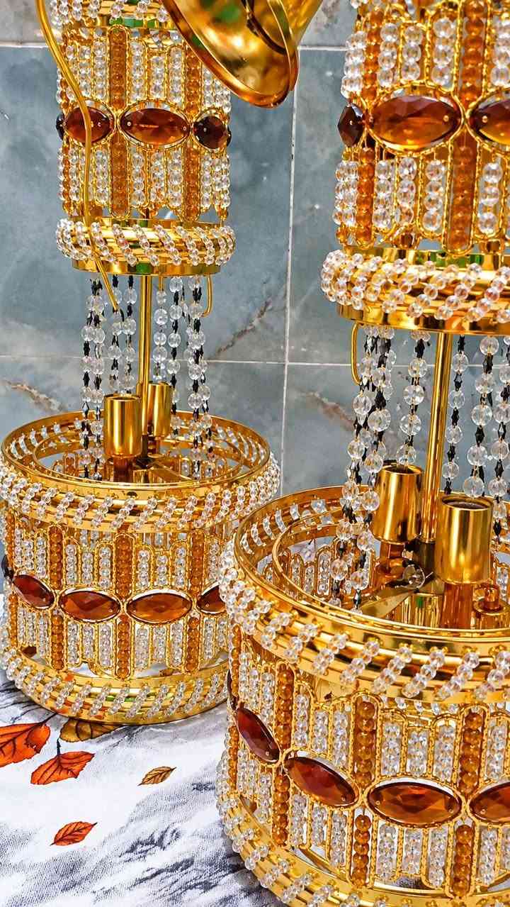 ثريات للبيع السعر 35
