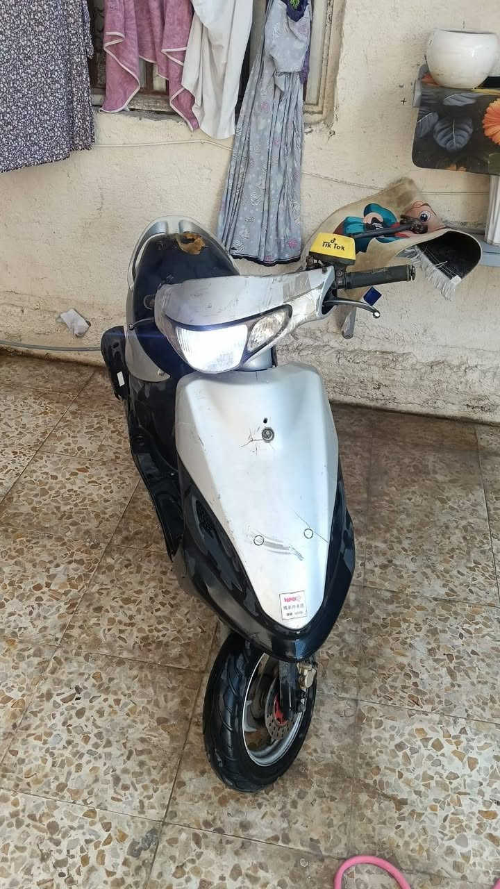 لدراجه رمبه مكينه بجيس اشير كهربائيت كله شغله مبيه اي نقص خير من الله سعر ٤٥٠ عنوان مشتل *********** تصال فقط
