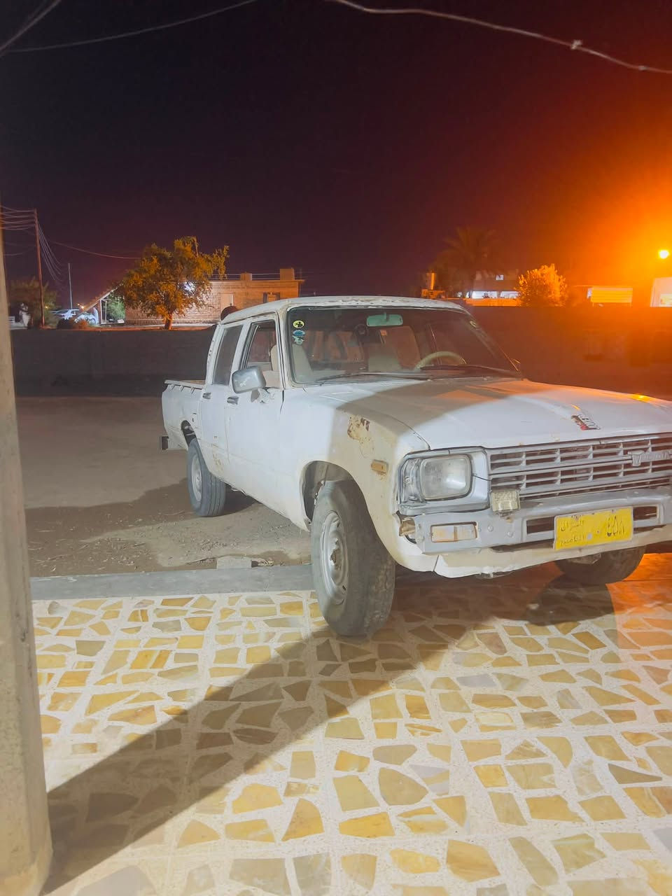 السلام عليكم بيع مستعجل…
للبيع بيكم موديل 82 كير محرك شرط 
مكاني تكريت العلم ..
للاستفسار: *********** ☎️
