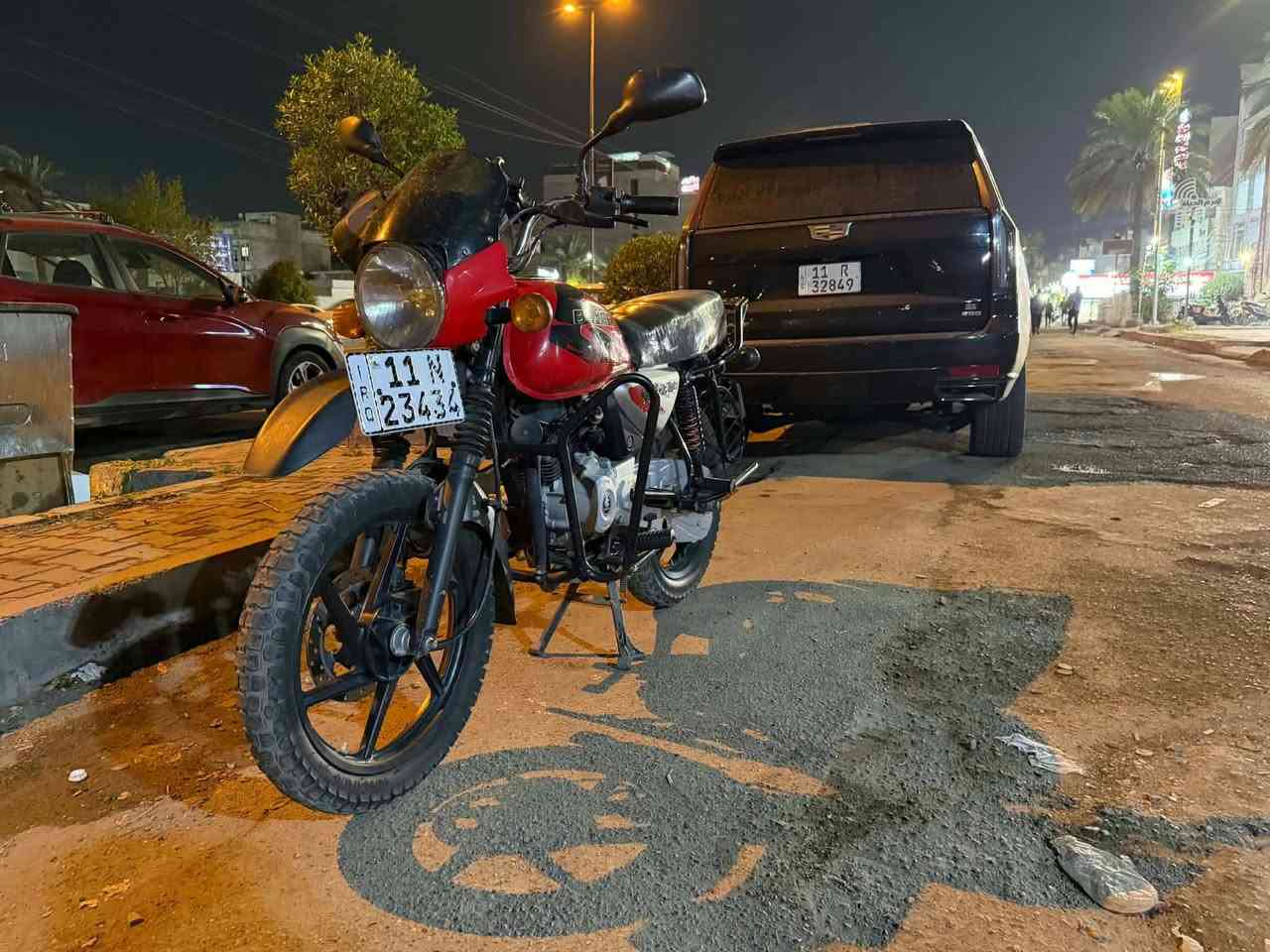 السلام عليكم بوكسر مديل ٢٣ جبلي للبيع نازله بل ٢٤ دراجه كفاله عامه مكينه بلاديه ممفتوحه جاهزه لشغل اي نقص  مابيها السعر ٢٣٥٠ وبيها مجال كلش بصيط مكاني بغداد الكرخ 
رقم *********** فقط وتساب
