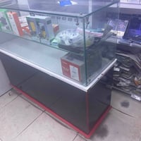 تصفية محل فاترينات عرض البيع المكان الامين الثانية العدد 3 السعر 250ال...