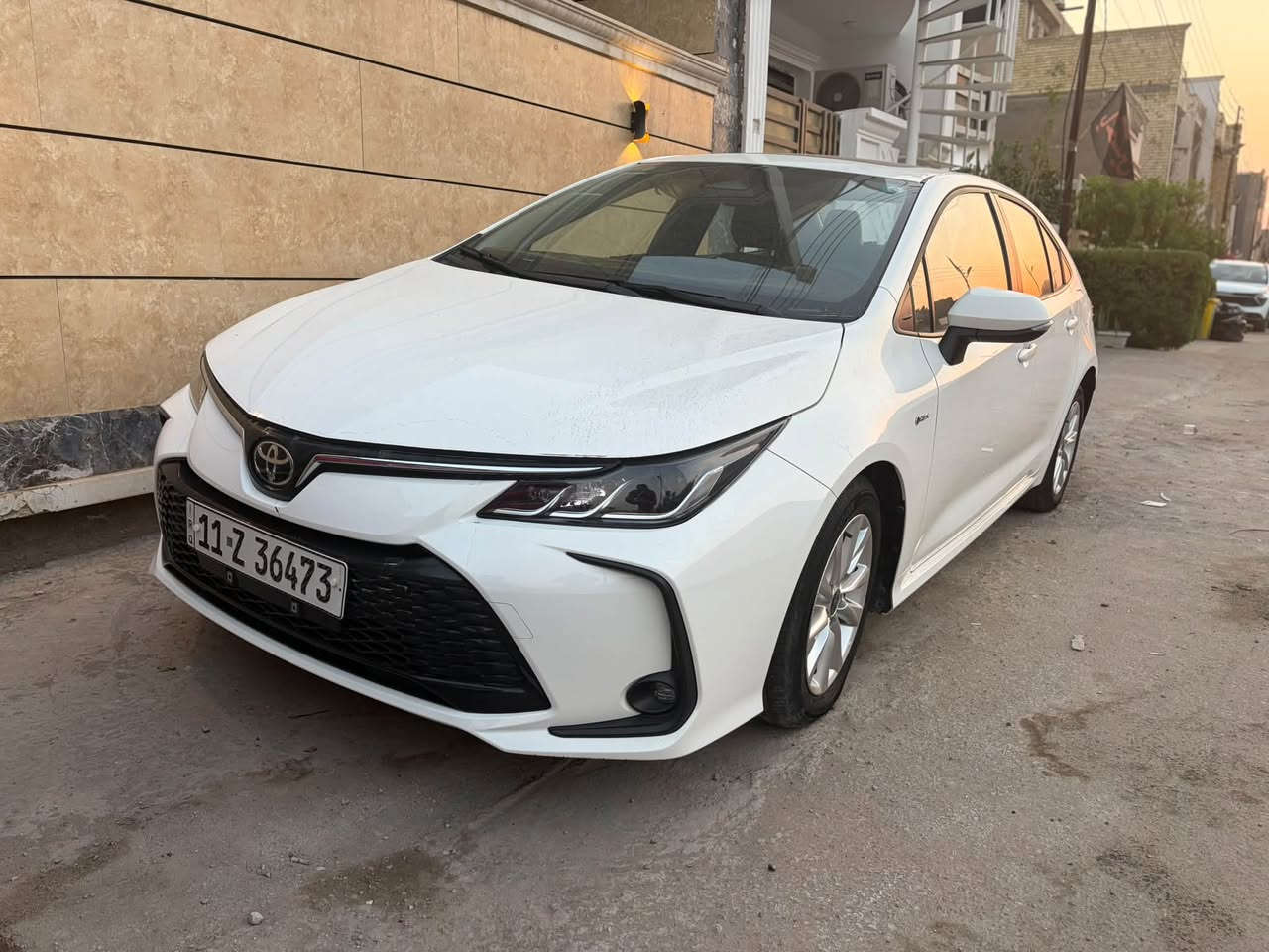 🚘 تويوتا كورولا هايبرد 2024 HEV🔋
ماشية 22 مكفوله عدا رصعتين مسويهن BDR

⚙️ المحرك

1.8 لتر بنزين + محرك كهربائي (هايبرد)

قوة إجمالية تقريباً 121 حصان

ناقل حركة أوتوماتيك E-CVT

دفع أمامي

✨ أبرز المواصفات:

✔️ شاشة وسطية كبيرة

✔️ عدادات ديجيتال

✔️ تشغيل بصمة + دخول ذكي

✔️ كاميرا خلفية

✔️ مثبت سرعة

فتحة سقف 

كشتات جلد

✔️ رادار

✔️ إنارة LED أمامية وخلفية

✔️ ويل كب ألمنيوم رياضي

🛡️ أنظمة أمان:

وسائد هوائية محيطية

ABS + EBD

نظام مانع انزلاق

💰 السعر 146$

📍بغداد _ الدورة - البعيثة

***********
