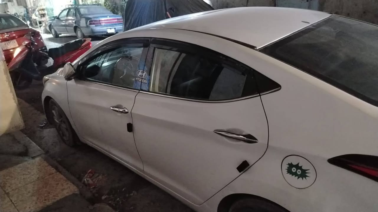الانترا 15 للبيع بيه صبغ
نقص بس تبريد ضعيف  ب95بيه مجال لشرايه
*********** نضيفه كلش
