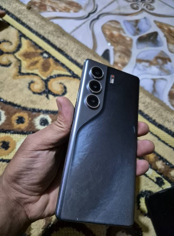 جهاز تكنو كامون 40برو فايف جي ذاكره 256جهاز نضيف مكفول ماعدا دكه الباور تشغيل طايحه فقط ولباقي مكفول. جهاز كفاله من كلشي بيع او مراوس حسب الرغبه عنوان بصره معقل سعر 300فقط جهاز ماويا شي *********** البصرة, العراق
