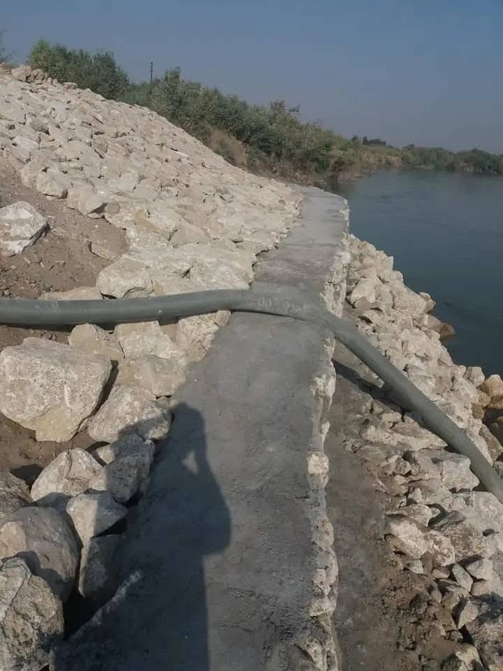 السلام عليكم يوجد لدينا كافه انواع الصخور لعمل المنتزهات والسواقي واكساء الانهر للأسفسار الاتصال على ***********
***********
