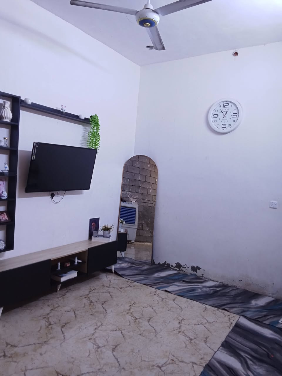 بيت للبيع منطقه سبع قصور المدخل مال سبع قصور على ايدك اليمنى رابع فرع بوساب وبخاص والتفاصيل بالفيديو ***********

